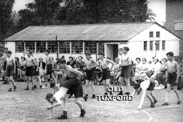 Wheelbarrow race - Date unknown