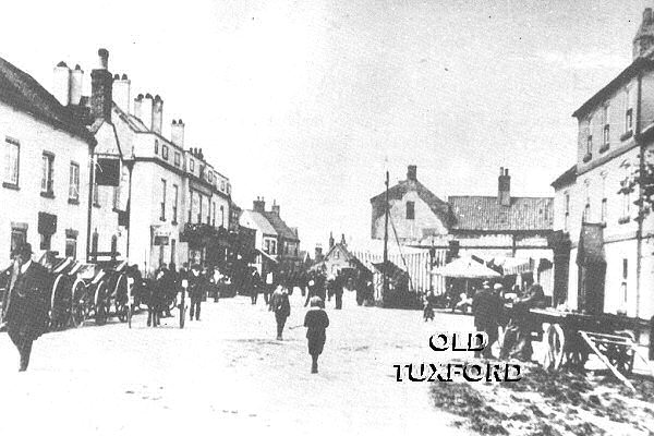 Stagecoach outside the Newcastle Arms Hotel in the Market Place