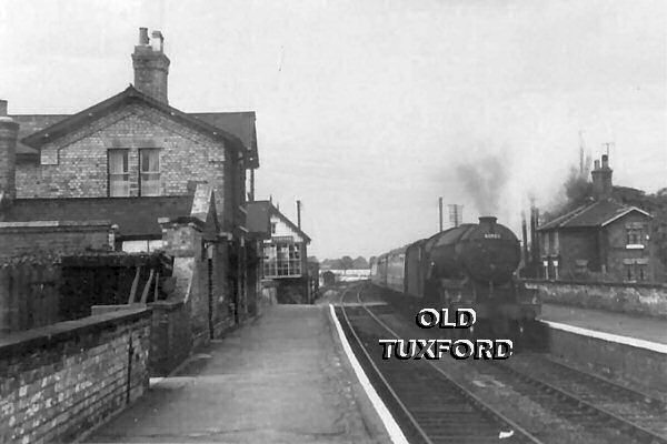 Tuxford North Station looking North. White Rose Express - V2 Class Engine 60983 - 17/09/1955
